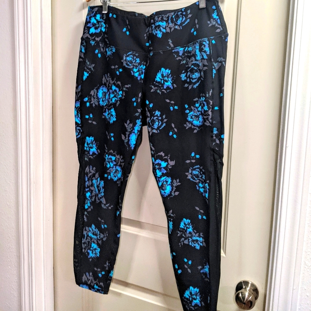 Torrid Active Floral Pants Size 2